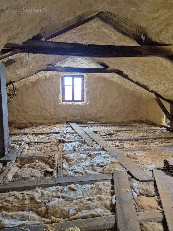 Le Brignon, maison de village , 127m² hab + dépendances - photo 8