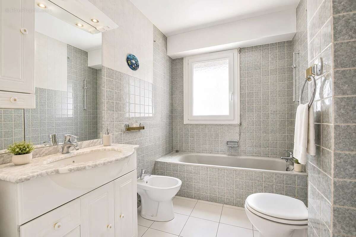 Nice "bas fabron" - dernier etage - 4p 93m²  terrasse 120m²  vue mer - photo 14