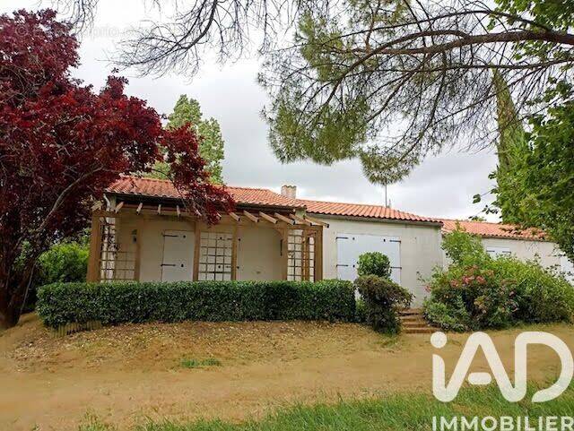 Photo 1 - Maison à VERINES