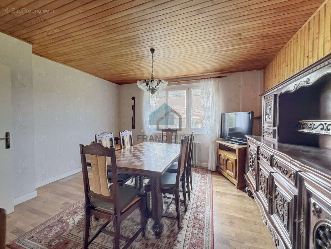 Maison à FEULE