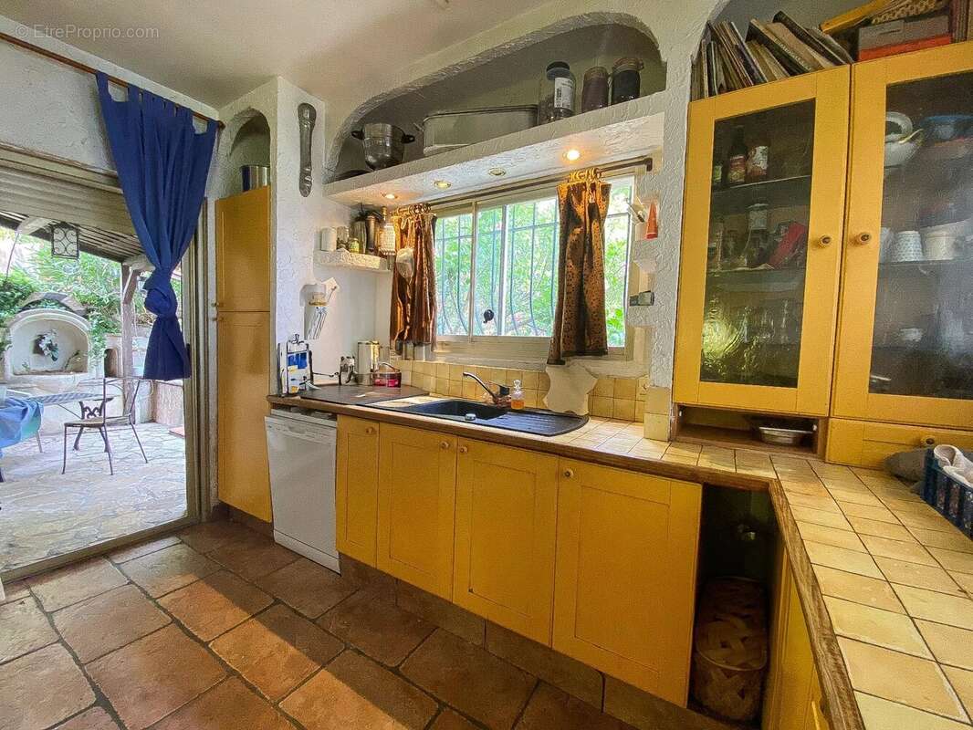 Maison à MANDELIEU-LA-NAPOULE