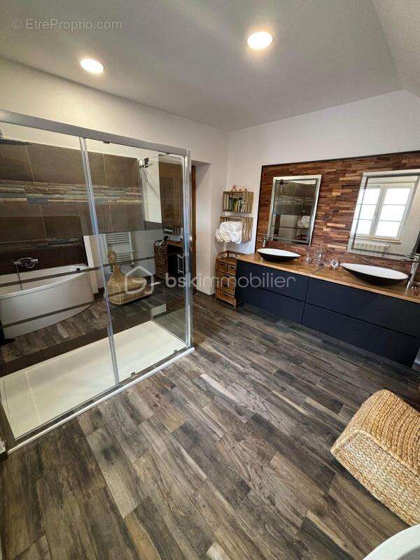 Maison à NANTEUIL-LE-HAUDOUIN