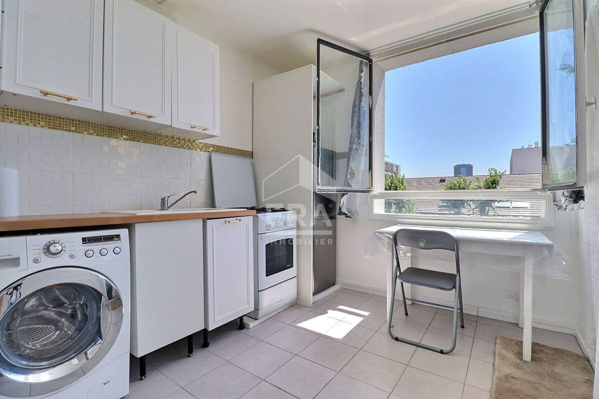Appartement à AUBERVILLIERS