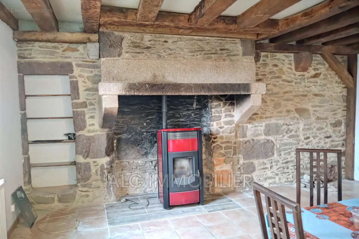 Maison à SOUGE-LE-GANELON