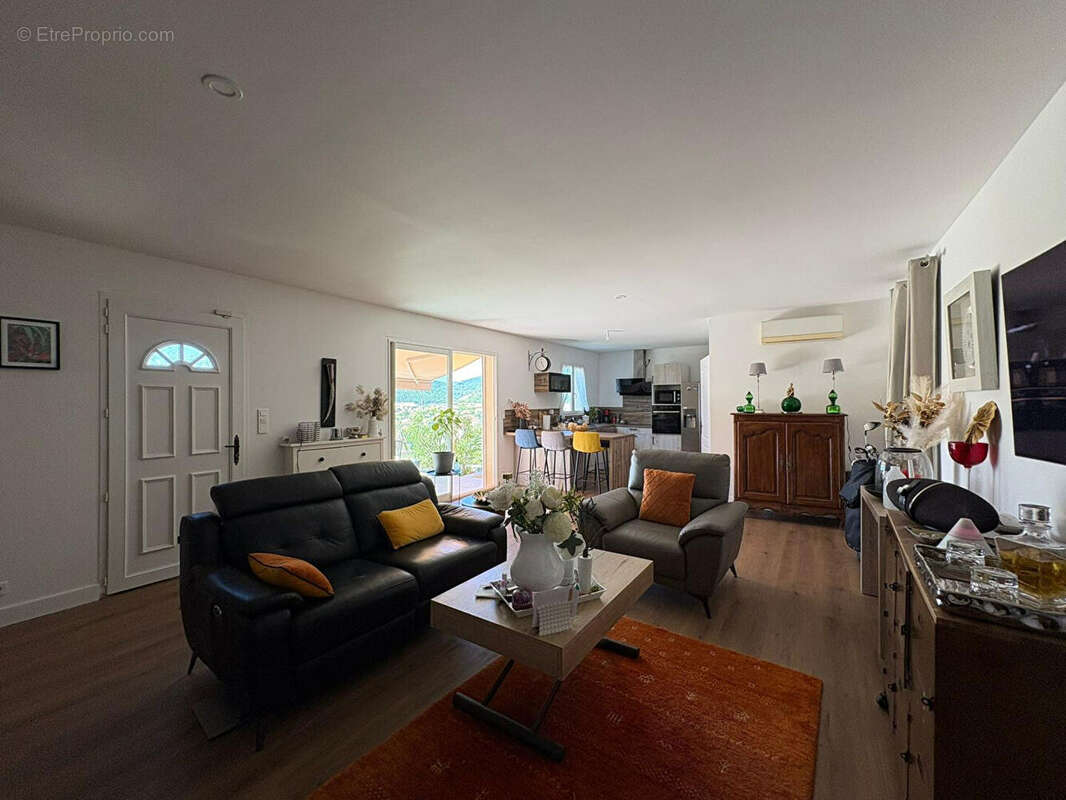 Maison à SAINT-MARTIN-DE-VALGALGUES