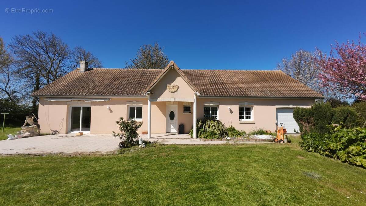 Maison à THIL-MANNEVILLE