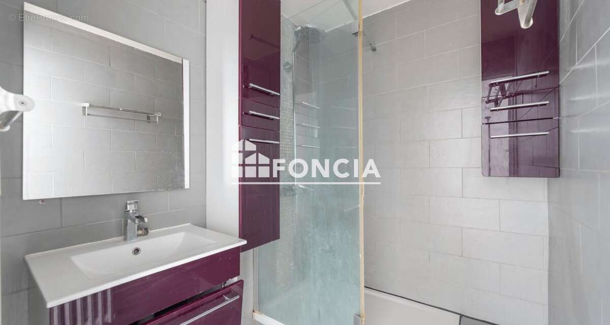 Appartement à AUBERVILLIERS