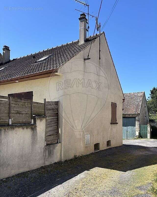 Maison à SALINS
