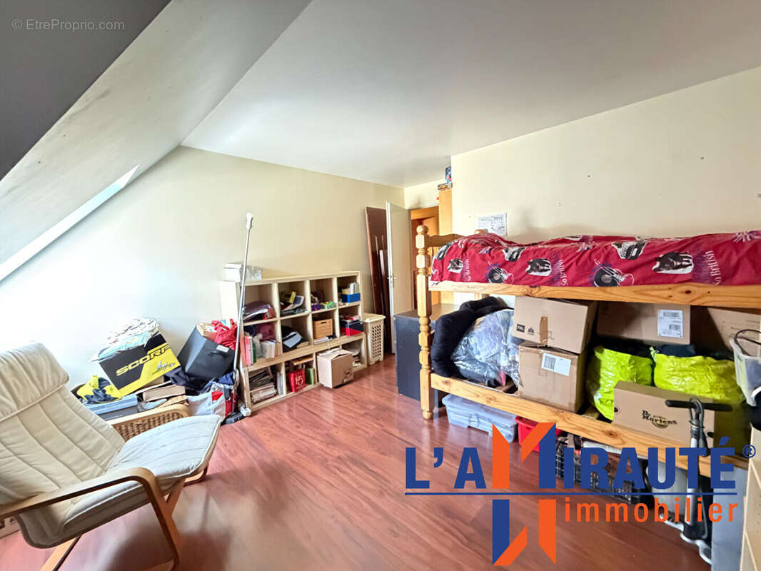 Appartement à SARTROUVILLE