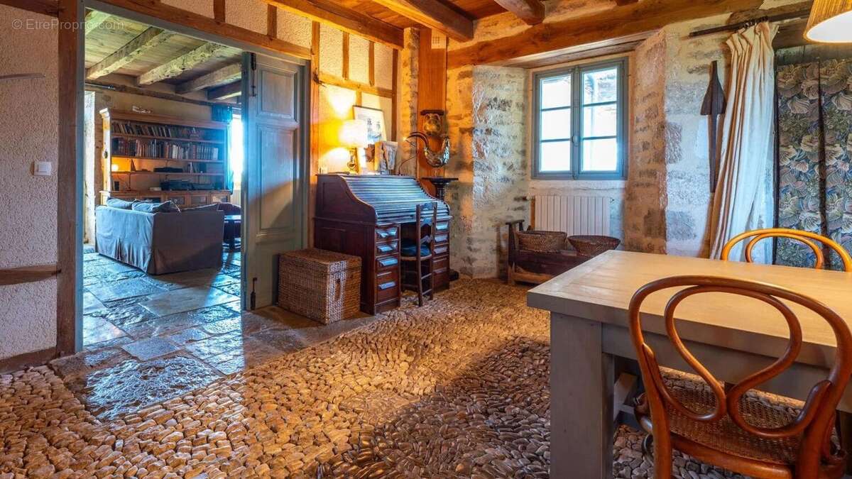 Maison à MARTEL