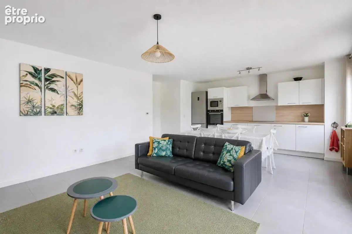 Appartement de 4 pièces de 81 m² à Vénissieux - photo 5