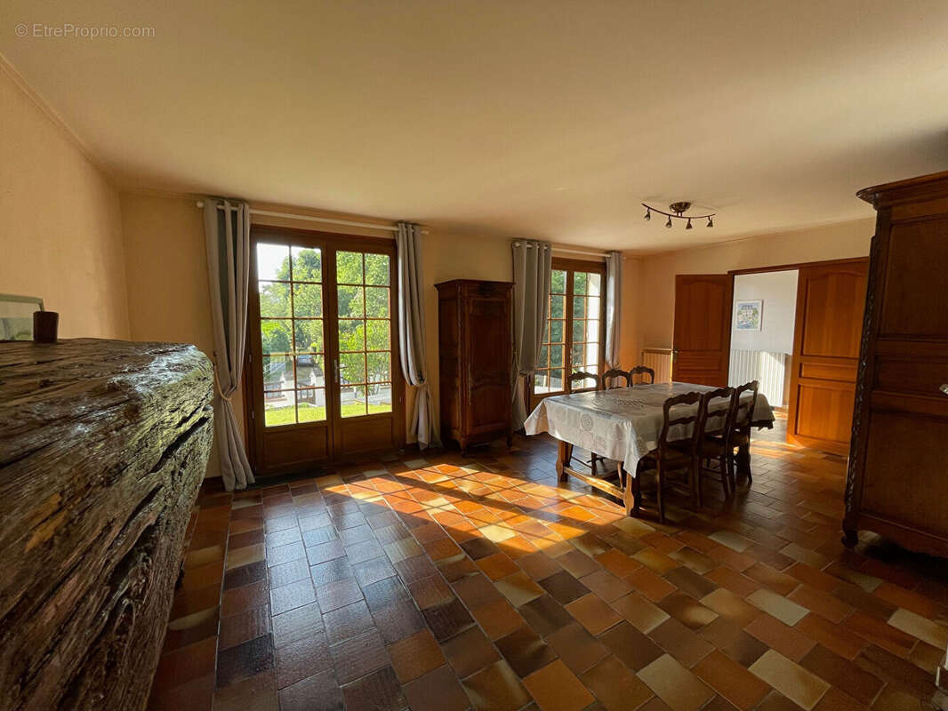 Maison à DROUE-SUR-DROUETTE