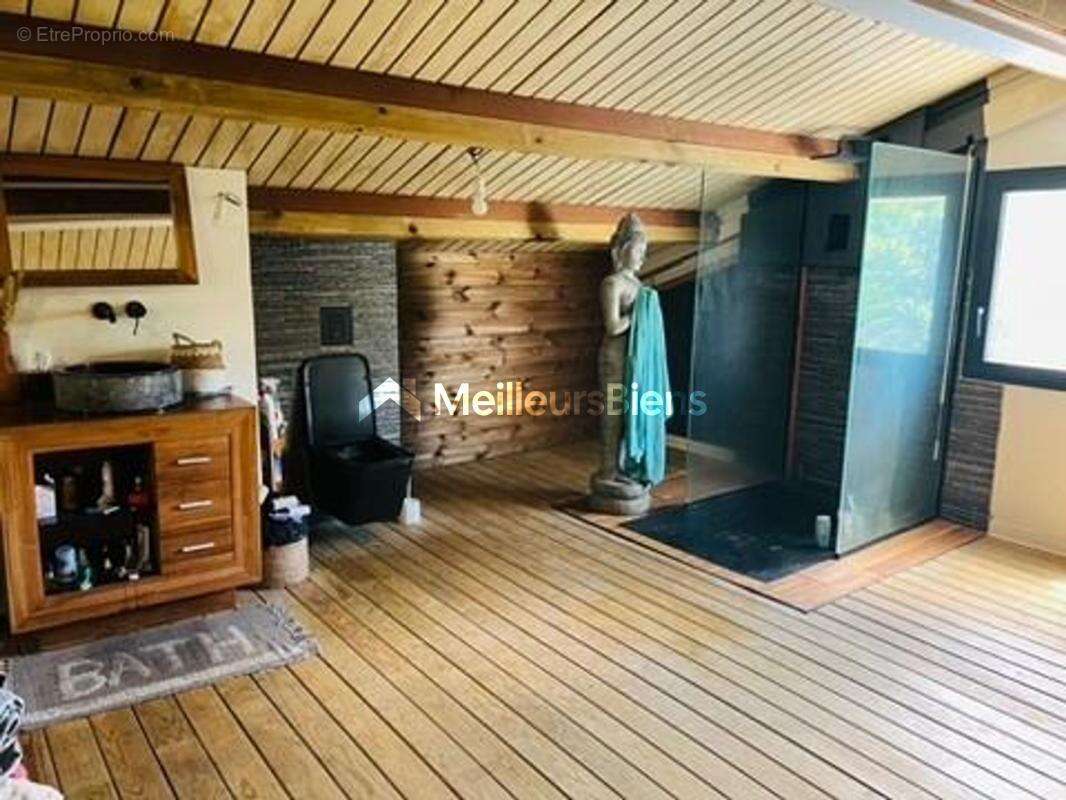 Maison à BAIE-MAHAULT