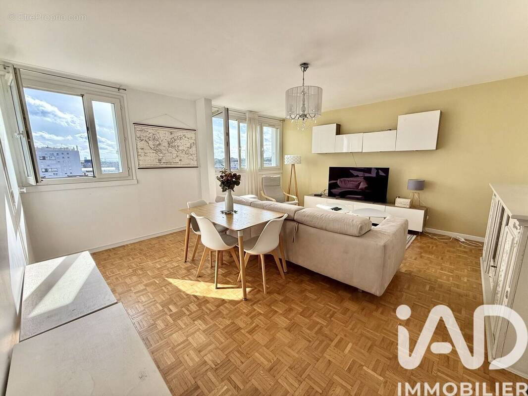 Photo 1 - Appartement à RUEIL-MALMAISON