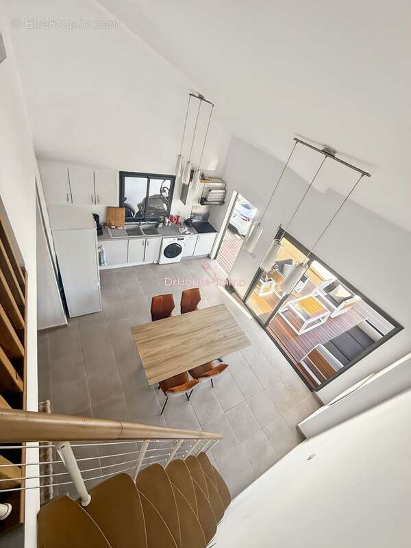 Maison 93 m² à Le Tampon  - photo 3