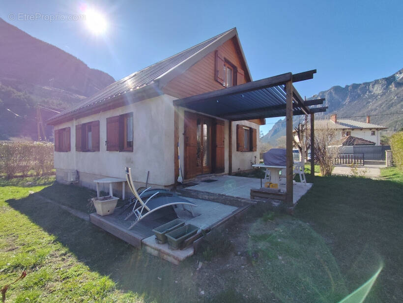 Maison à L'ARGENTIERE-LA-BESSEE