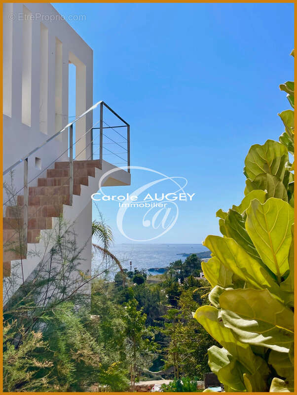 Maison à SAINT-CIERGE-LA-SERRE