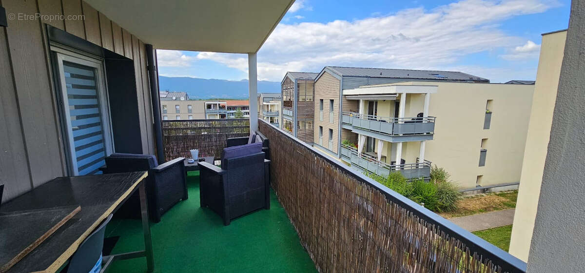 Appartement à VALLEIRY