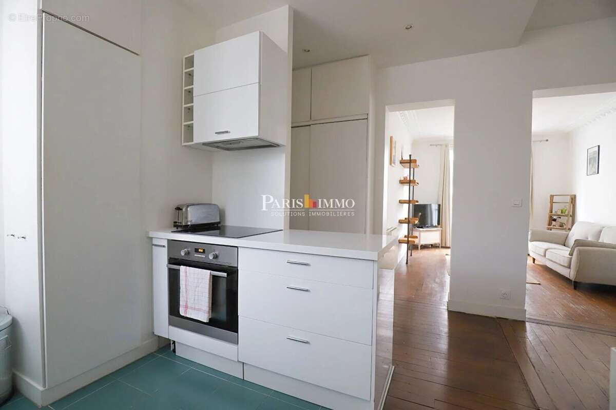 Appartement à PARIS-18E