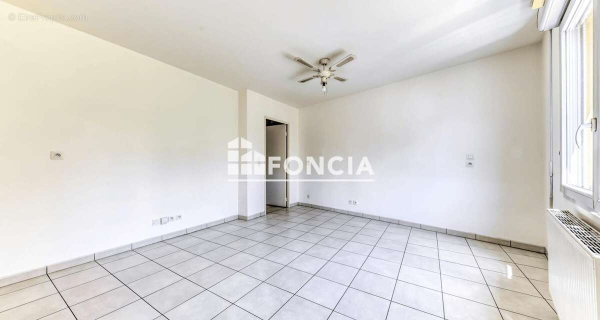 Appartement à LYON-8E