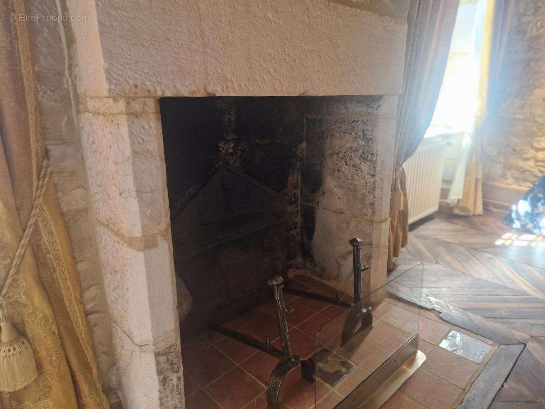 Maison de caractère  9 pièces, 217 m², Terrasson la Villedieu 24120 - photo 17