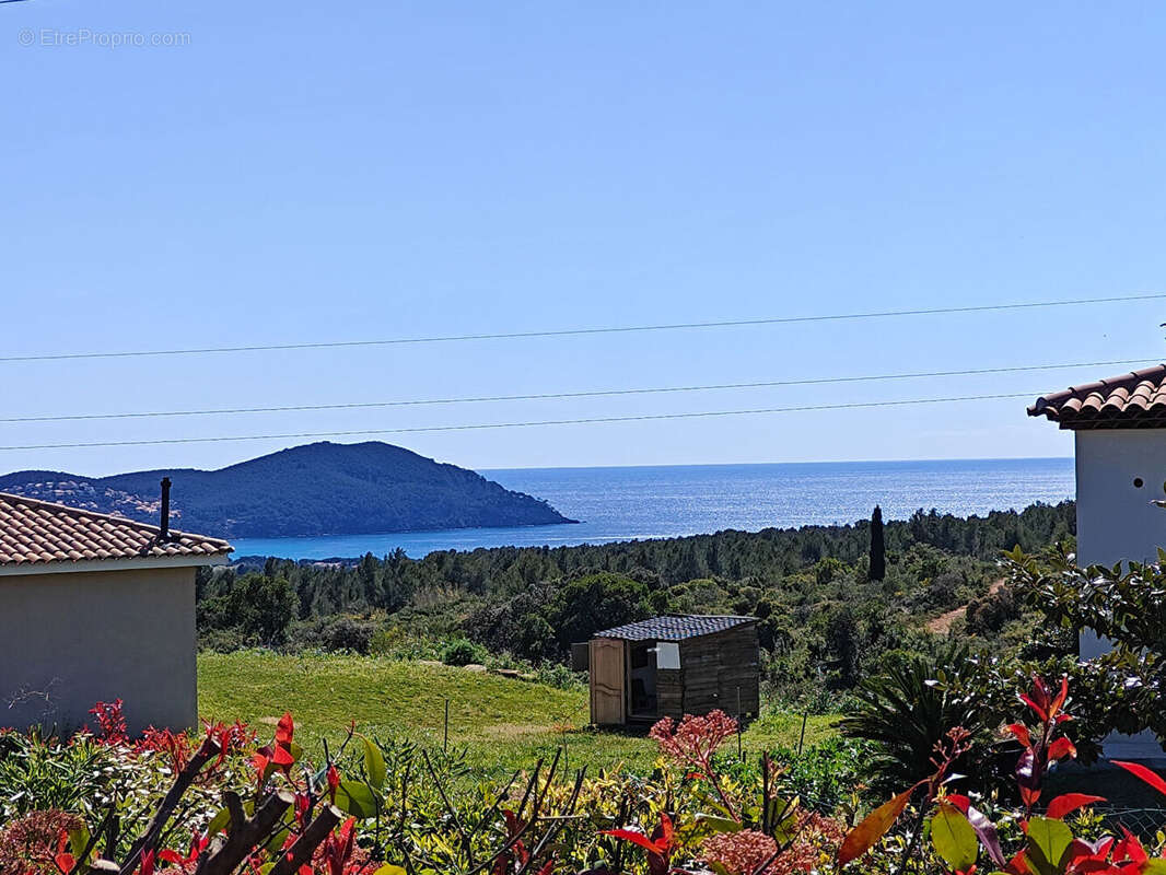 Maison à LA CADIERE-D'AZUR