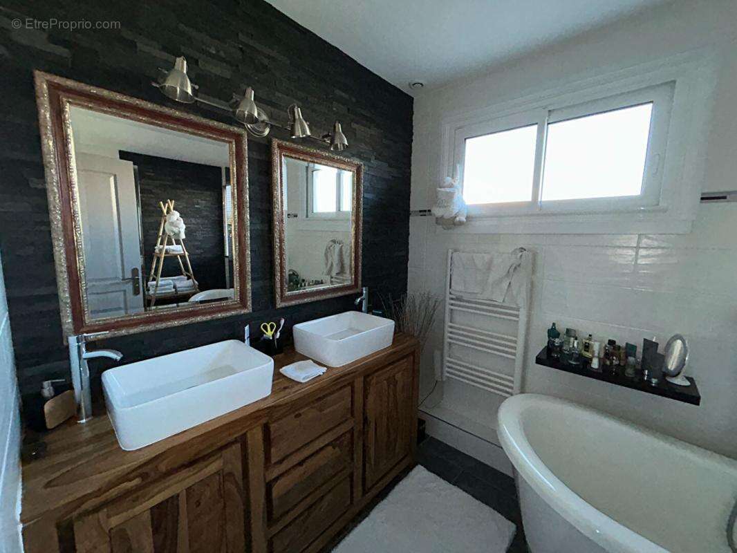 Maison à SAINT-SULPICE-ET-CAMEYRAC