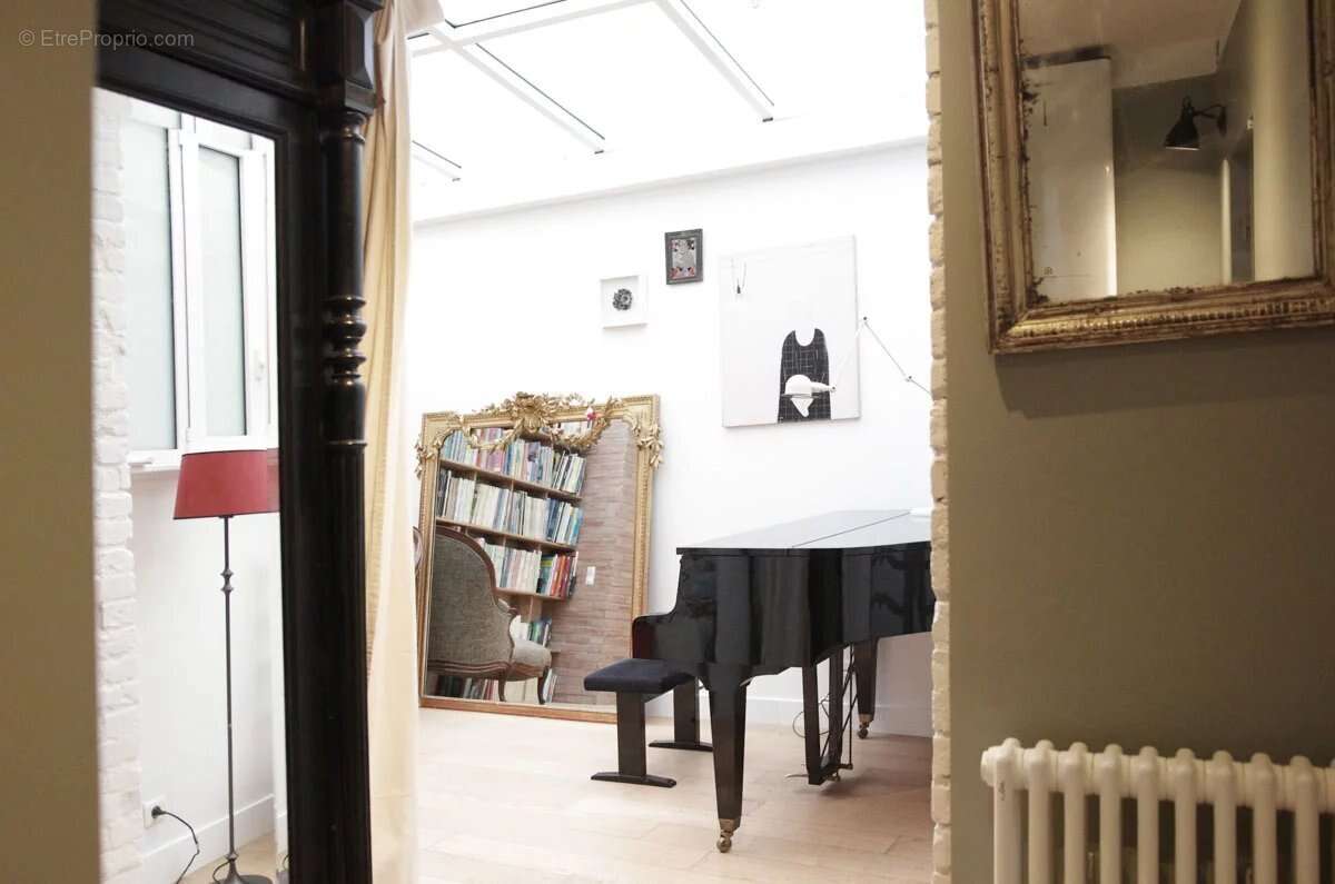 Appartement à PARIS-18E