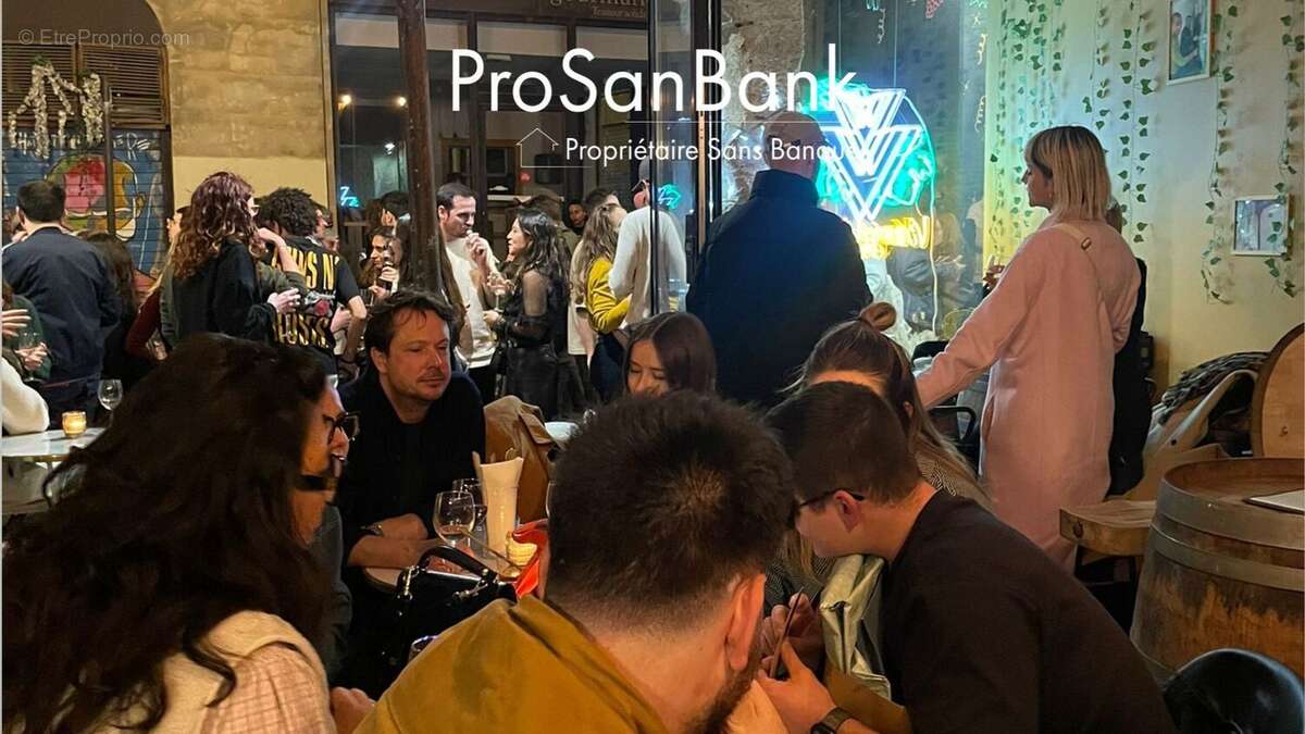 Commerce à PARIS-2E