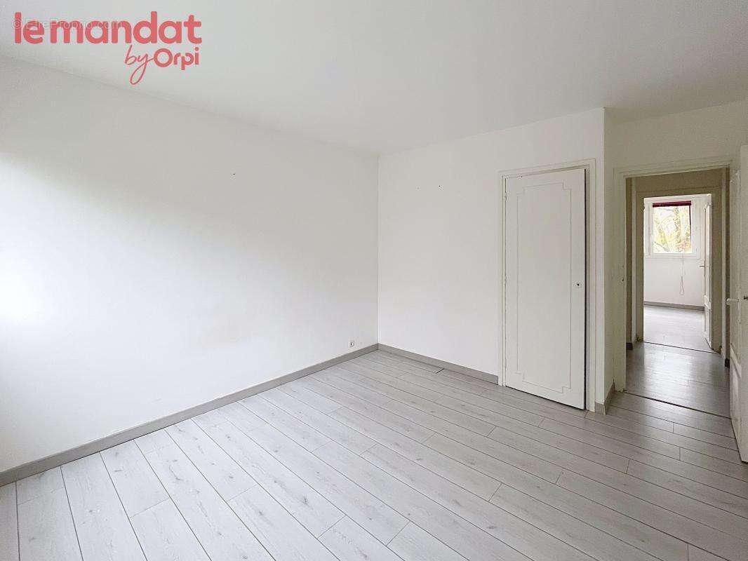 Appartement à AUBERGENVILLE