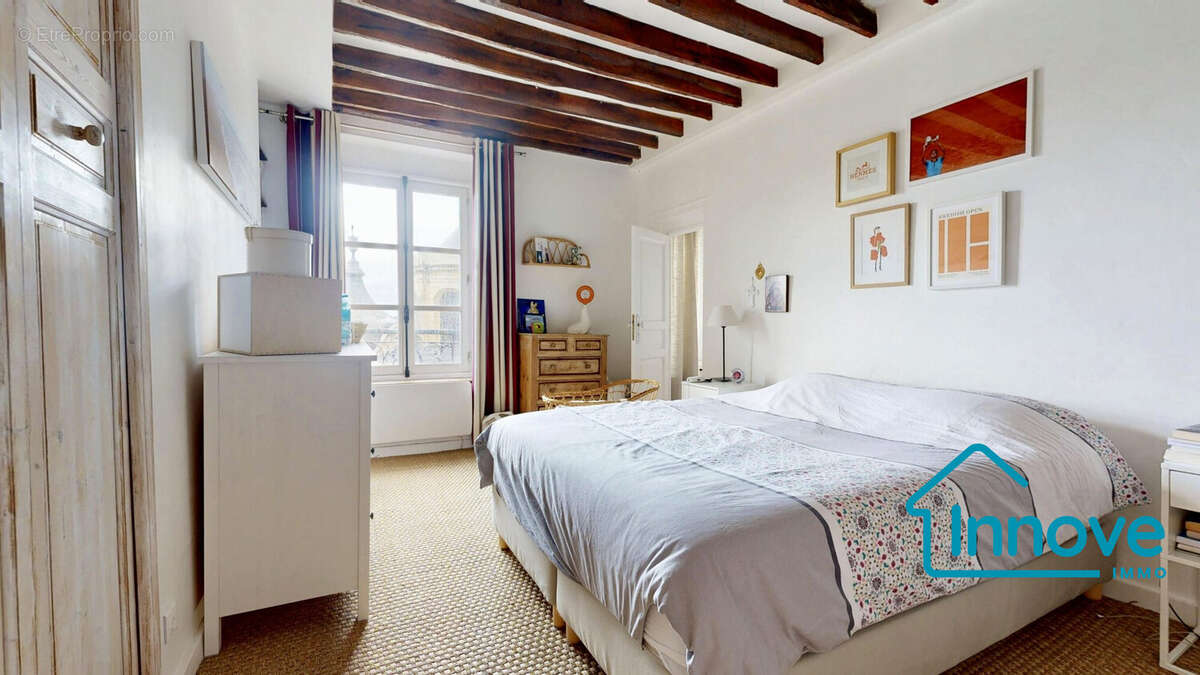 Appartement à VERSAILLES