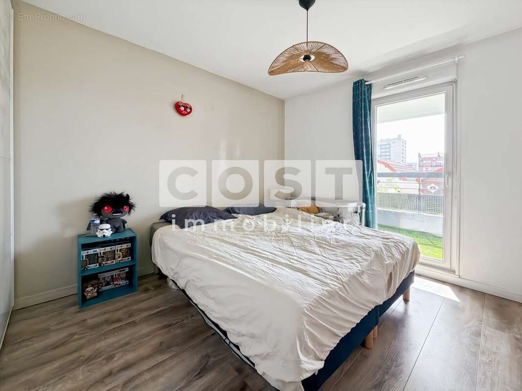 Appartement à ASNIERES-SUR-SEINE