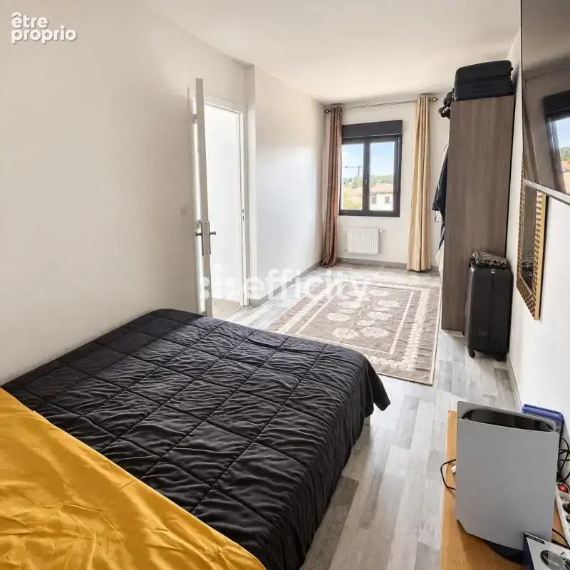 Maison 5 pièces 180 m² à vendre à Vaulx-En-Velin (69120) - photo 16