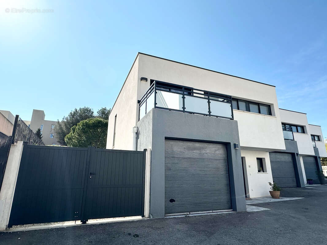 Maison à CARNOUX-EN-PROVENCE