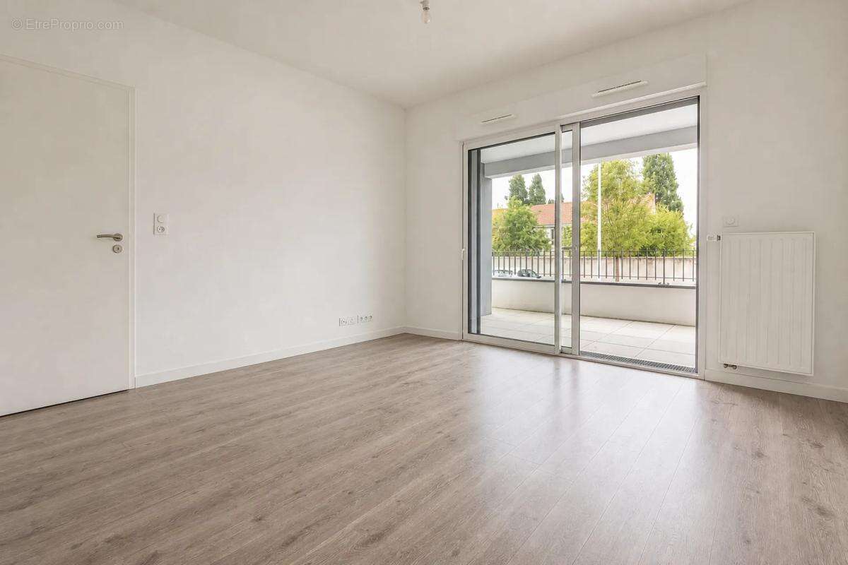 Appartement à SAINT-SEBASTIEN-SUR-LOIRE
