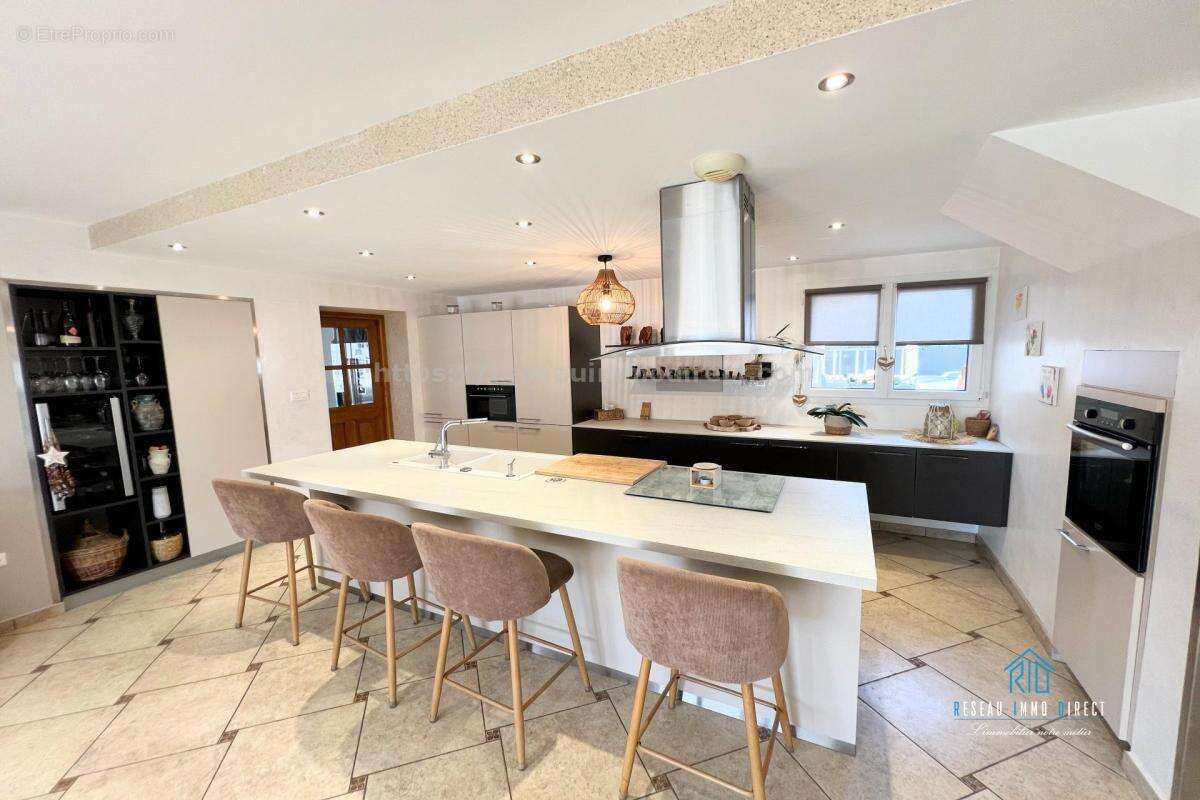 Maison à LE GRAND-LEMPS