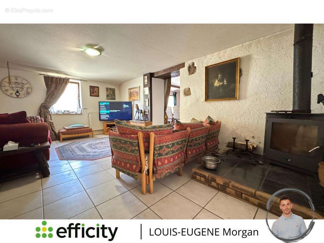 Maison à LA CHAPELLE-BATON