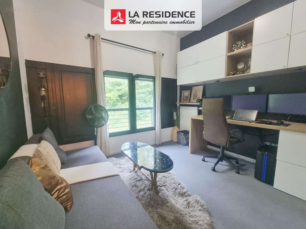 Appartement à STAINS