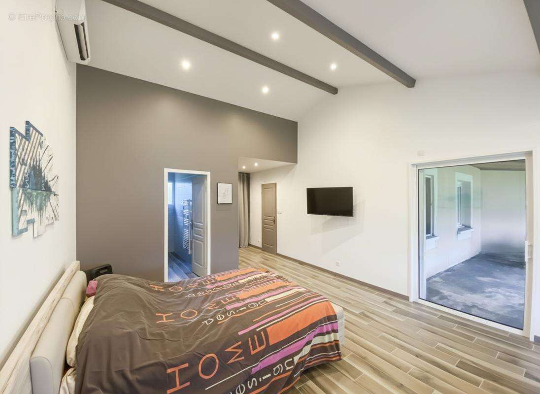 Maison 144 m² à Marsas  - photo 8