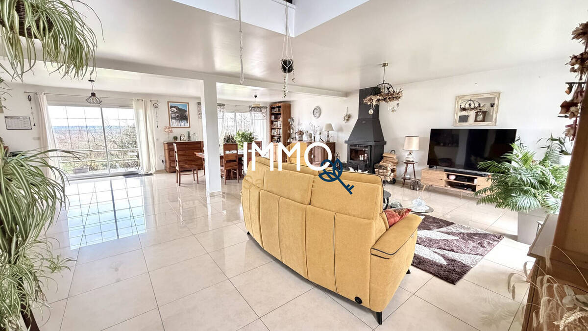 Maison à PONTVALLAIN