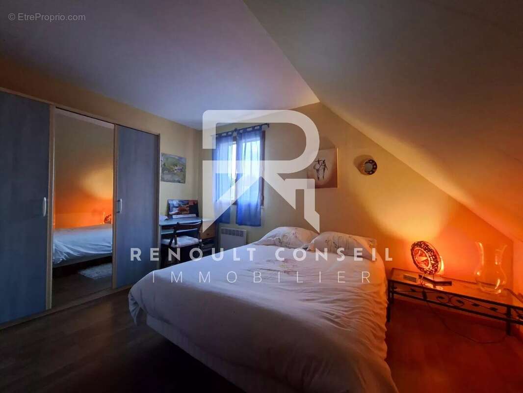 Maison à LA CHAPELLE-REANVILLE