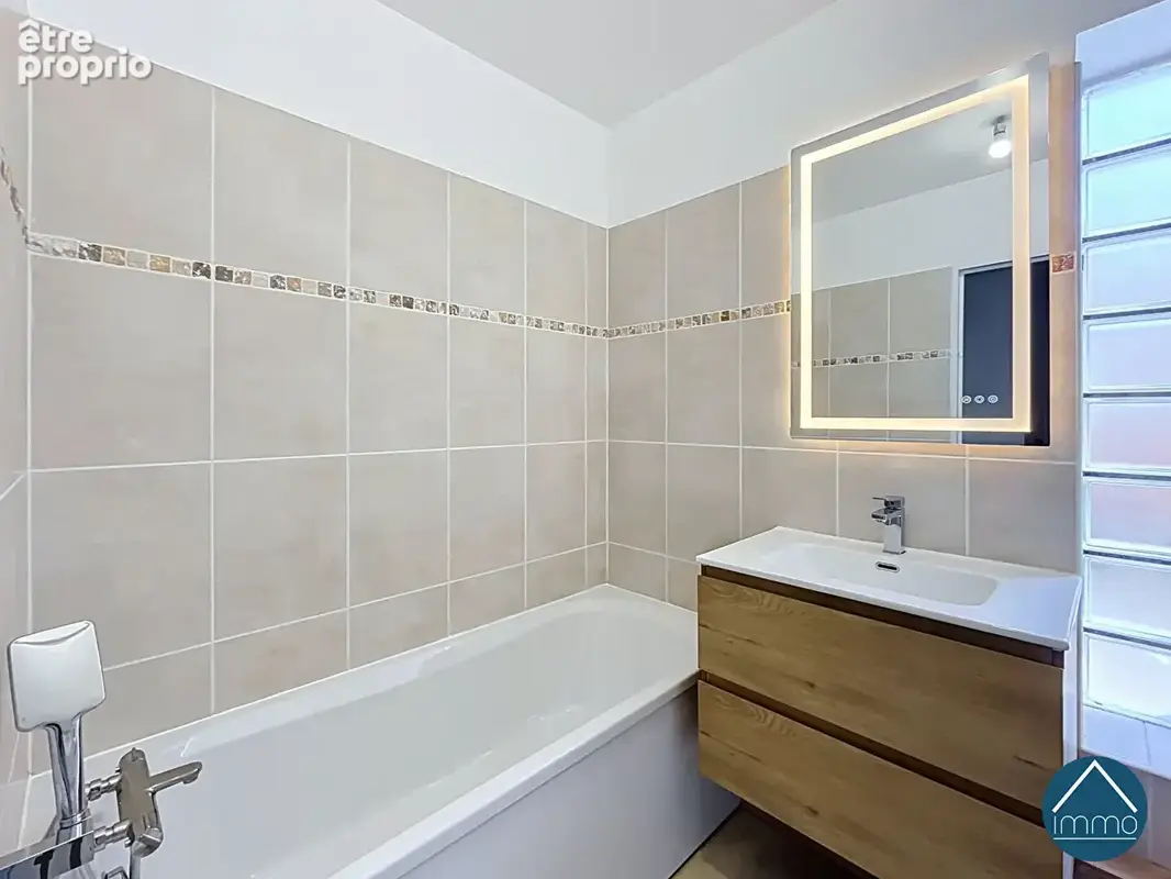 Appartement avec jardin - 5 pièce(s) - 118.45 m2 - photo 12