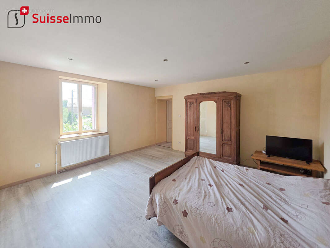 Maison à FONTENELLE-MONTBY
