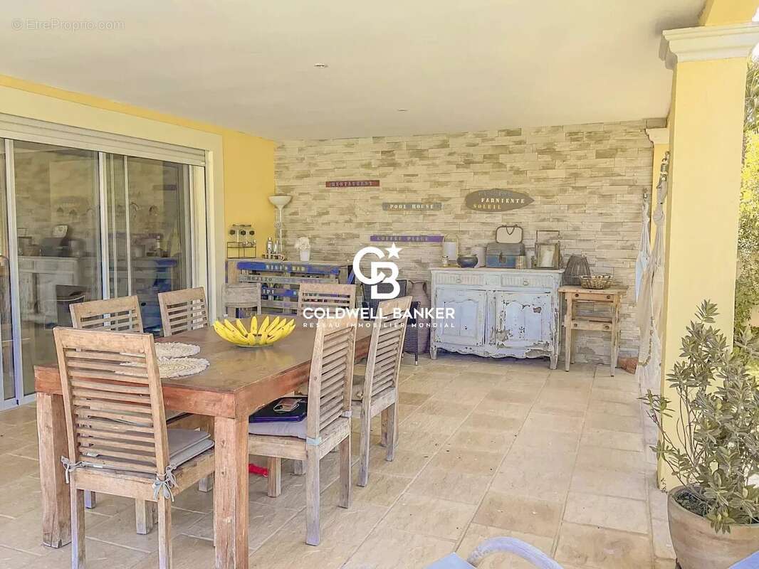 Villa provençale avec piscine et garage 83210 Solliès- Pont - photo 8