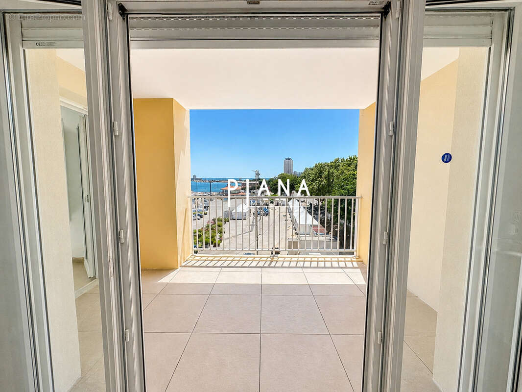 Appartement à PORT-DE-BOUC