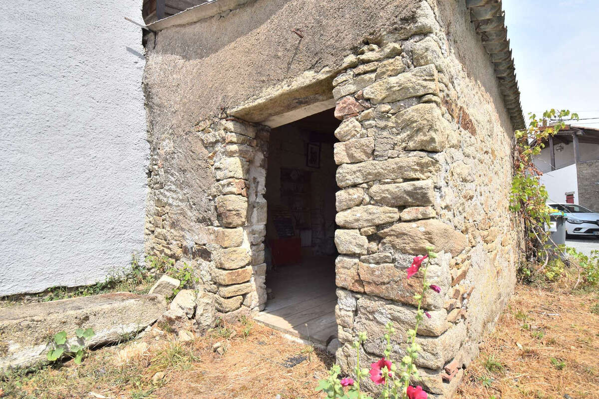 Dépendance - photo 2