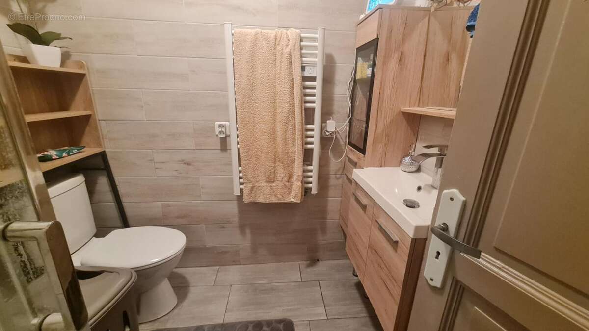 TORNAC , Maison en pierres de 10 pièces  de 232 M2 dans un quartier calme.   Proche d'Anduze - photo 14