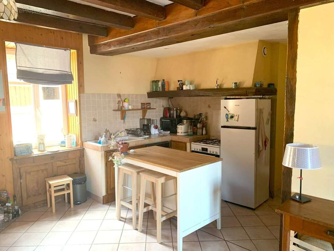 Maison de village en pierres avec grange - photo 3