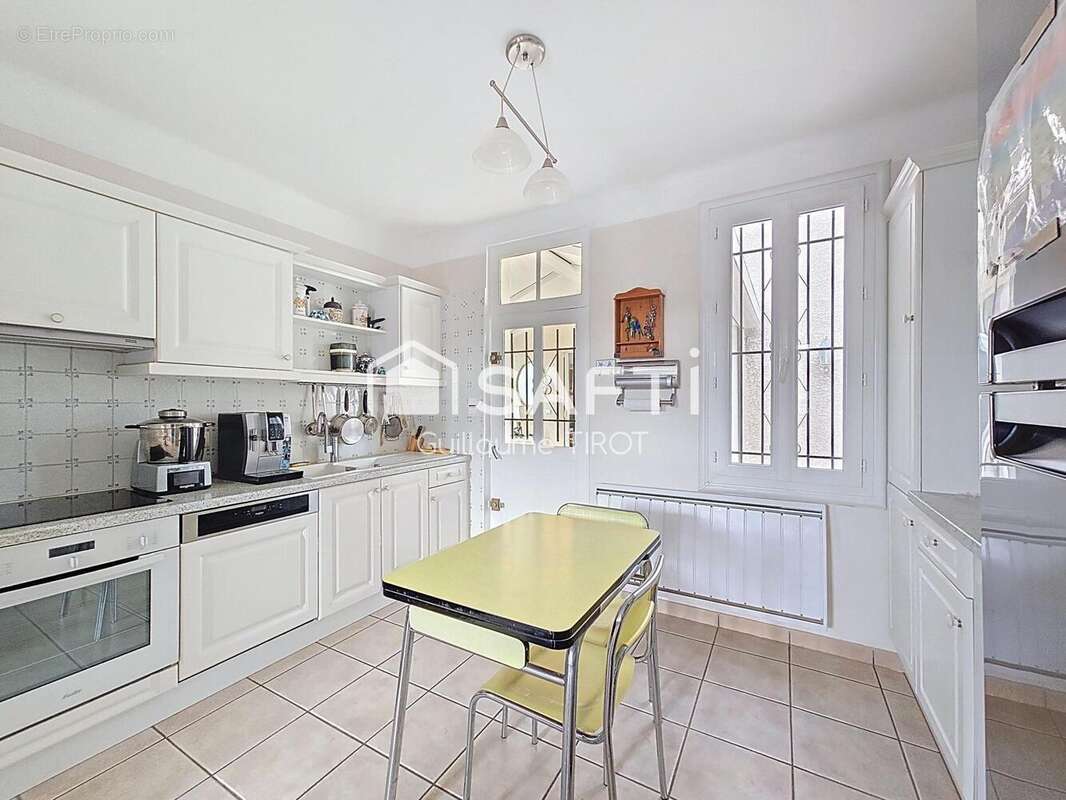 Photo 4 - Maison à SAINT-REMY-EN-ROLLAT