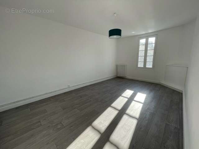 Maison à AUTHON-EBEON